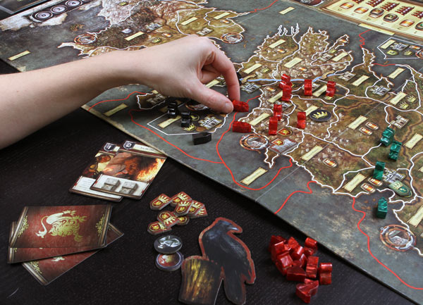 5 jogos de tabuleiro e de cartas inspirados em Game of Thrones - AdoroCinema