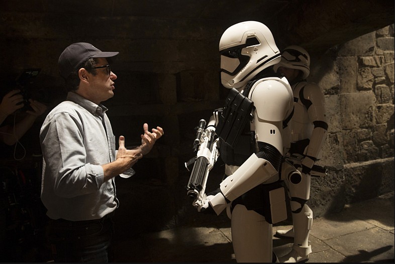 noticia_jjabramsfalasobrestarwars_bastidores_2